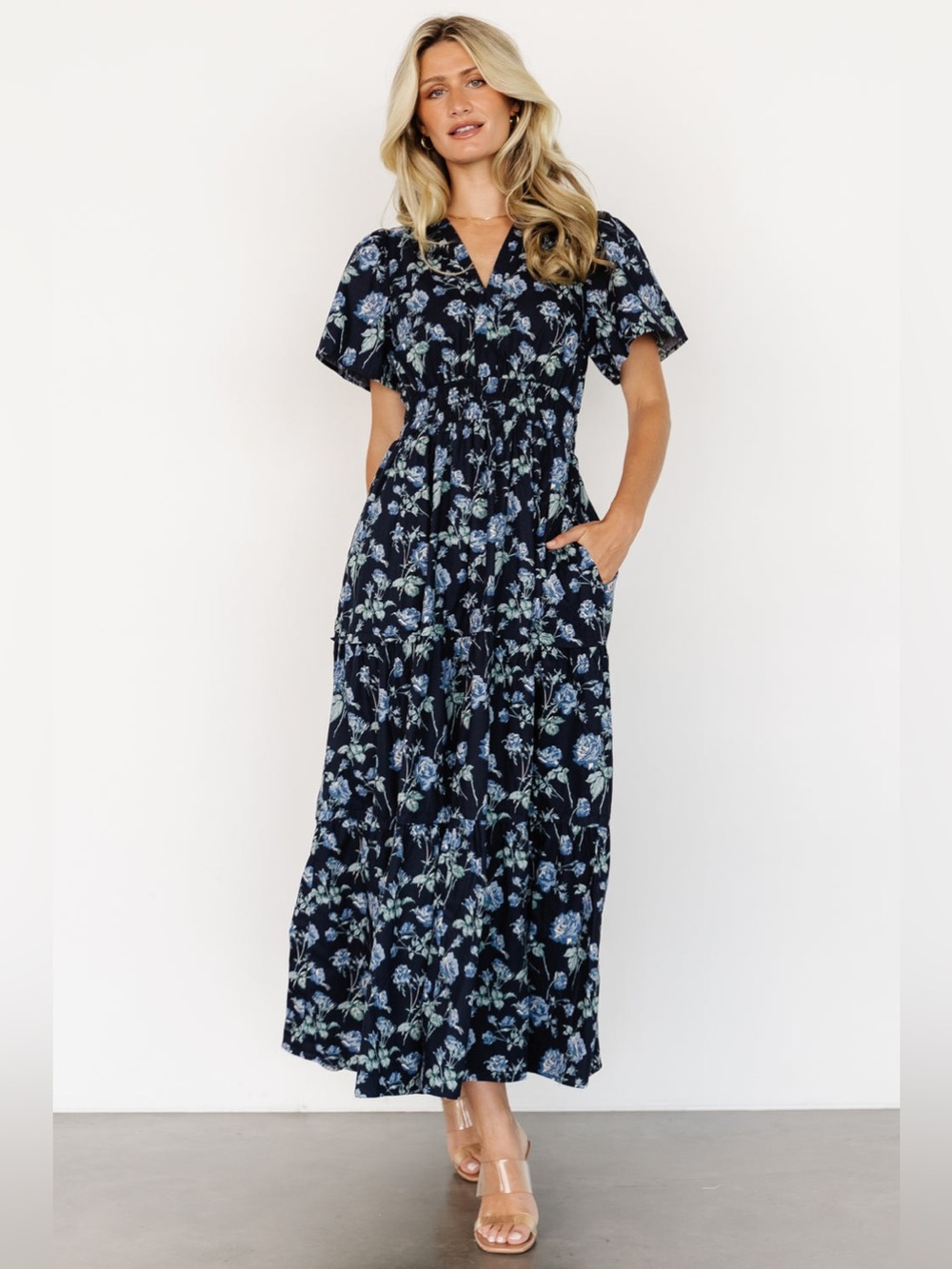 Baltic Born Women’s Kristin Maxi Dress Size Medium Navy Floral Cottagecore NWT